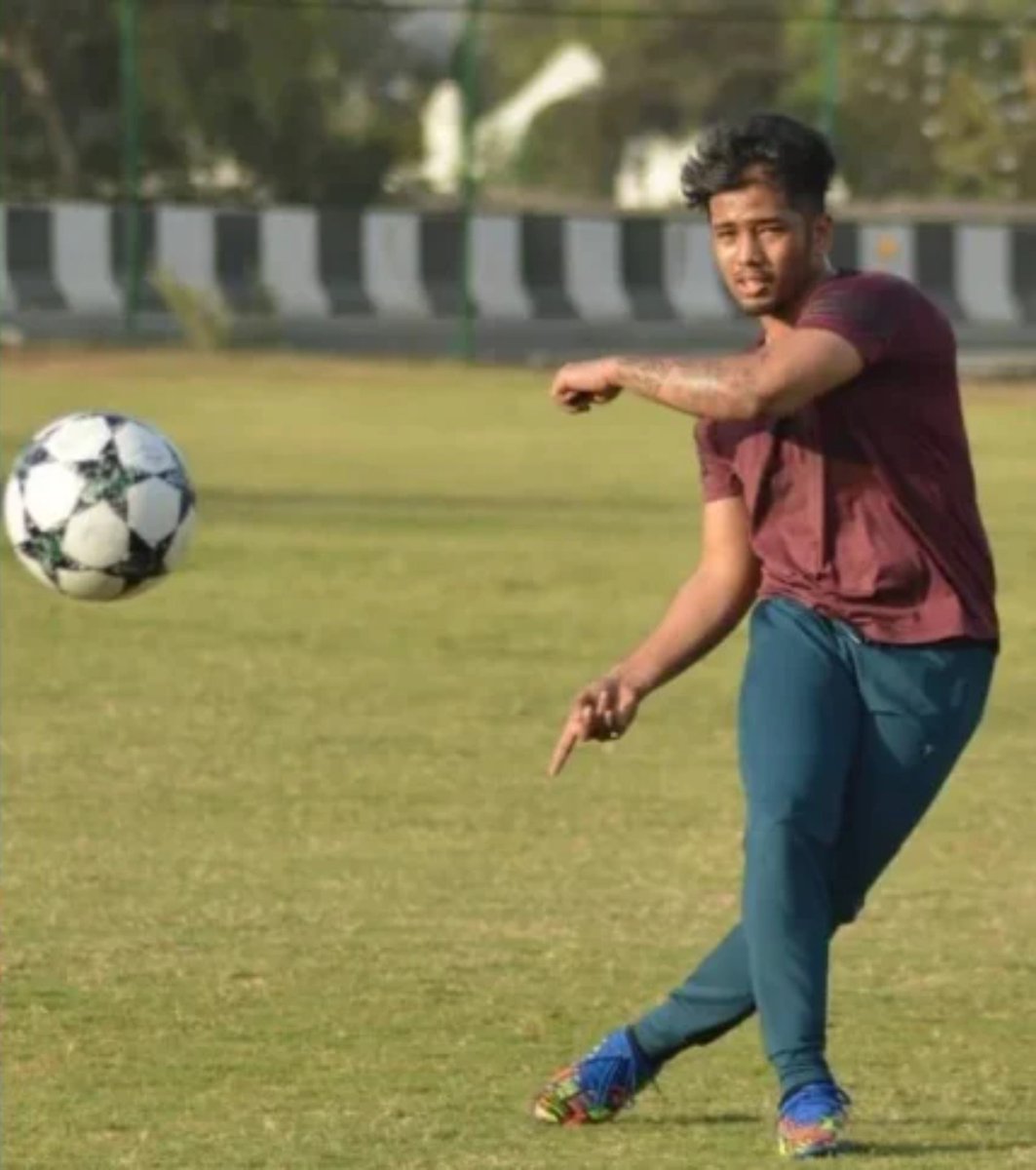 its_SanyHere's tweet photo. As ranvijay said this boy is Badshah of game so he wasn't lying and it wasn't just a certain game but from Football field to IGC he dominated in every field 💯💀

BADSHAH OF IGC SCOUT OP
#ScoutOP #BiggBoss20 https://t.co/tjdnRYYNpQ