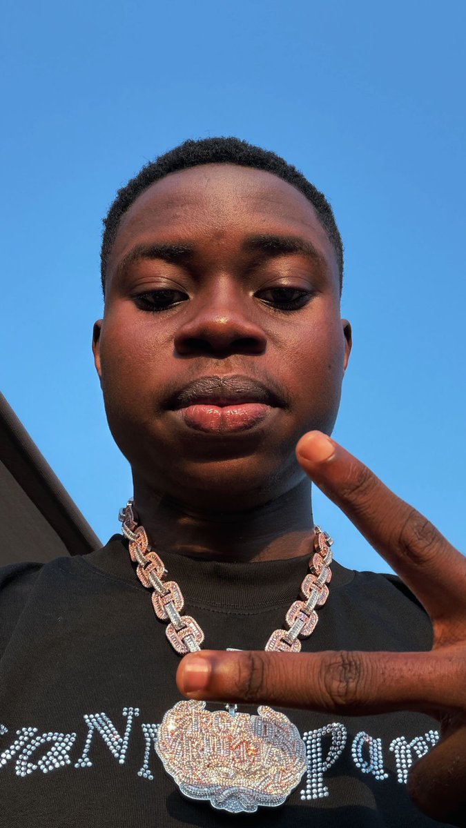 Charlesberryjr's tweet photo. Can we all now agree that peller is the biggest streamer in africa..no competition for this side https://t.co/PkeylMeHMo