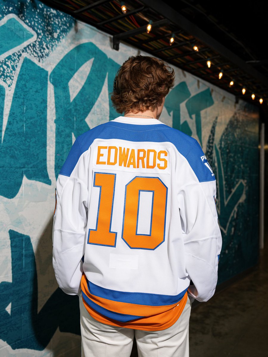 sharkssource's tweet photo. Will Smith stuns in a Laila Edwards jersey! https://t.co/ADPdJvRNHH