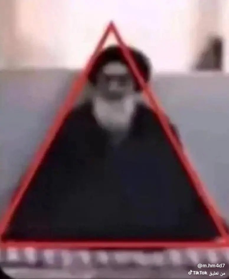 Ra518's tweet photo. @ALI_AL_QUSHAIBI الخميني ماسوني 😂😂😂 https://t.co/MTiOoDQIUp