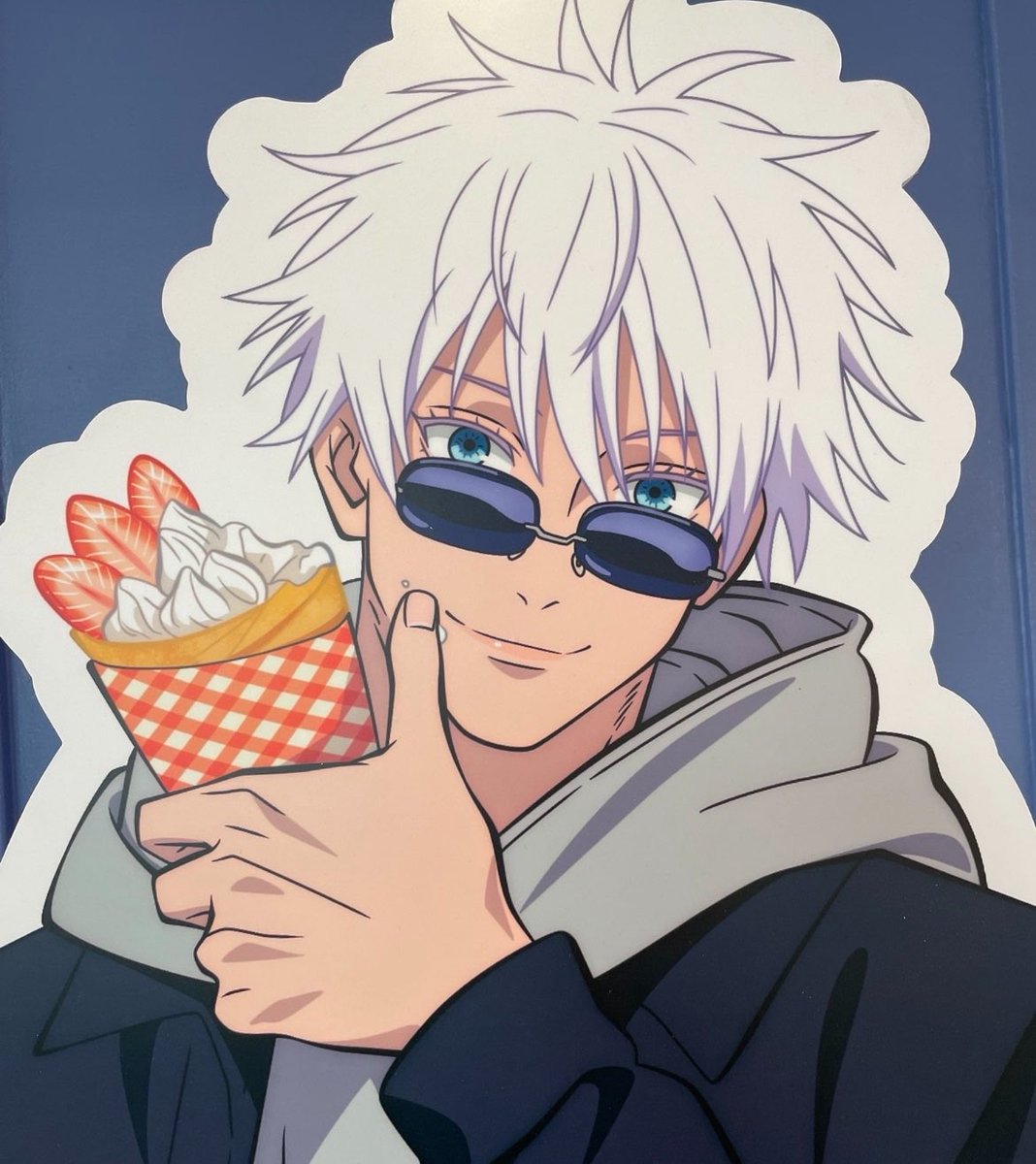 artdiseasee's tweet photo. he does not play when it comes to strawberry crepes https://t.co/SszPoKaGOO