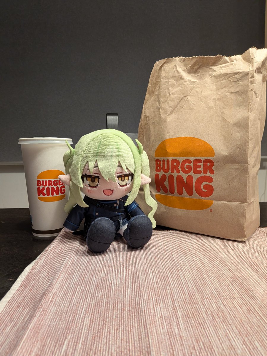tripoverboard's tweet photo. never kill: yourself

#ブルアカぬいぬい部
#BlueArchivePlushieClub https://t.co/vhoR4SWnFa