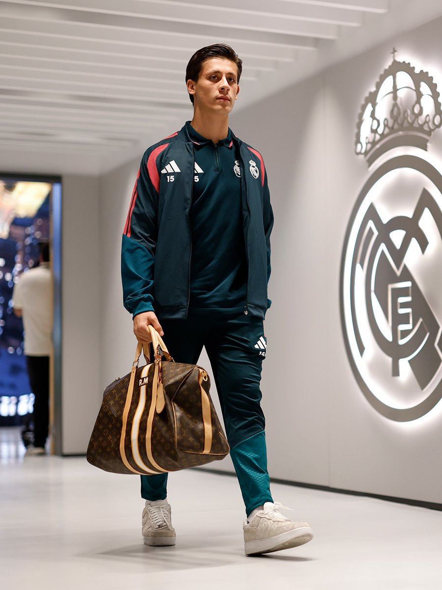 realmadrid's tweet photo. 🇹🇷 @10ArdaGuler https://t.co/bXN33xxMkr