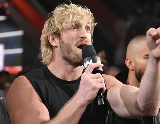 WWECrave's tweet photo. Logan Paul says he would love to see someone hang from the Money in the Bank briefcase during the ladder matches tonight:

"I like seeing people hang." https://t.co/ANCMNwtZp4