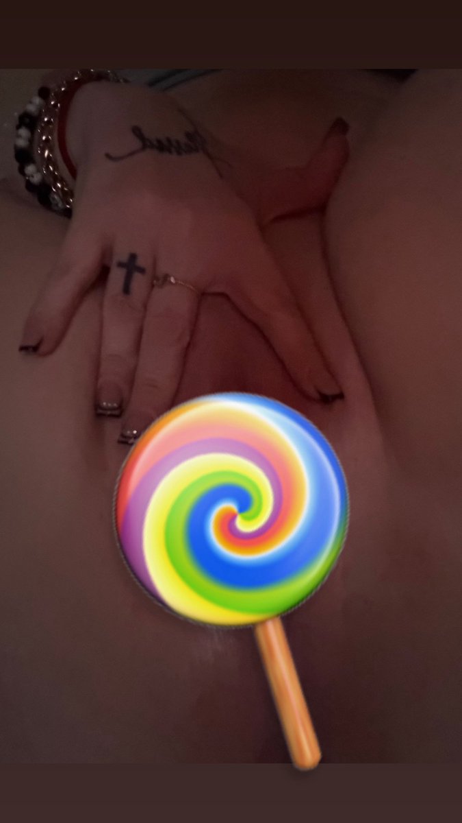 _annee26's tweet photo. New post on my page π€π Click here β‘οΈ https://t.co/Wz1XlEq8gj. ππ π#pussy #brunettegirl #tattoo #sexywoman #smallpeach #Onlyfans #newcontent #nsfwttwitter #nsfwcontent #nsfwcommunity π¦π https://t.co/LXkCZVYCAu