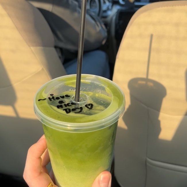 onllylooo's tweet photo. -☀️🌱 https://t.co/VXkRmVo8X2
