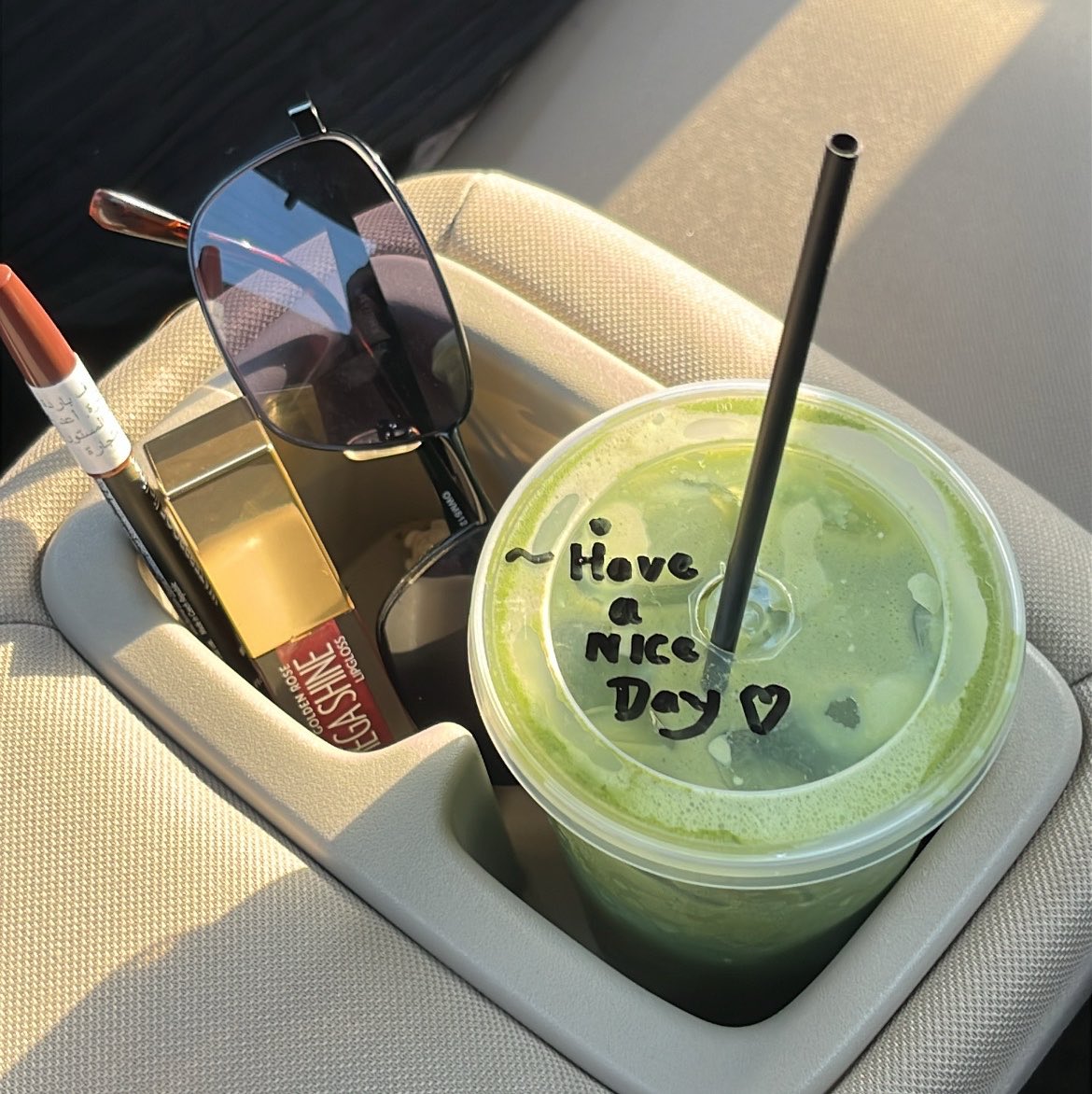 onllylooo's tweet photo. -☀️🌱 https://t.co/VXkRmVo8X2