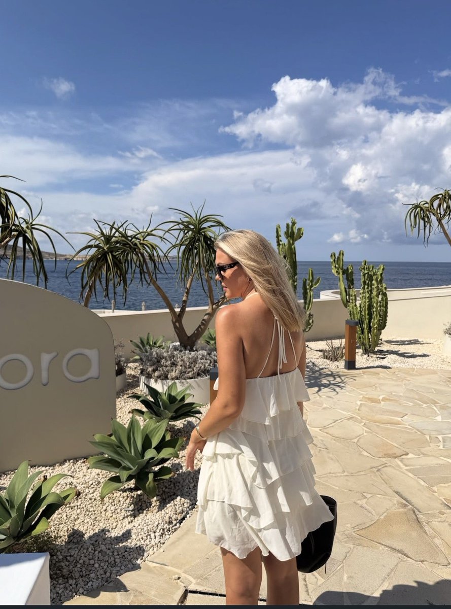 crazyexmaria's tweet photo. guess which country I’m in right now 👀🌴

going live on kick later… don’t be shy, come say hi🥰

Sign up here &amp; earn money by watching my streams💫
https://t.co/xz0Snlpinl https://t.co/p5f4ffOTzR