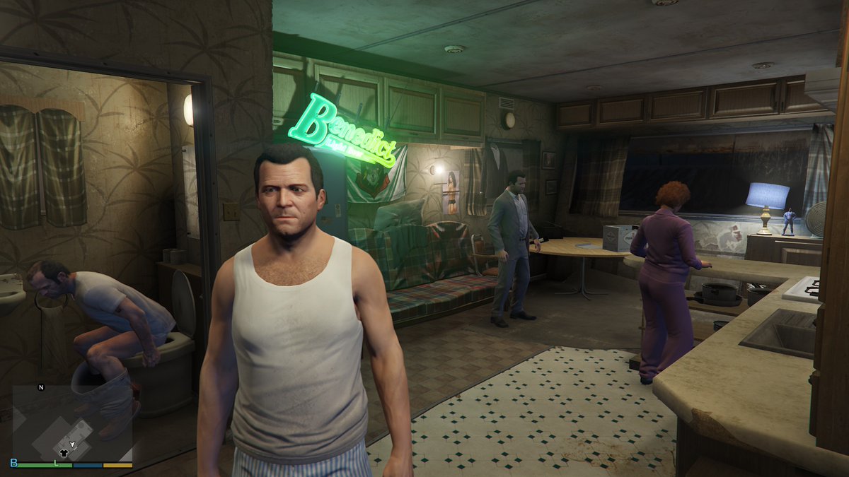 Pingl3y's tweet photo. Interesting bug happened to me while playing GTA V EE, I was playing as Michael and went inside the Trevor's trailer and Michel was already inside, whaat https://t.co/pCJD5M4guQ