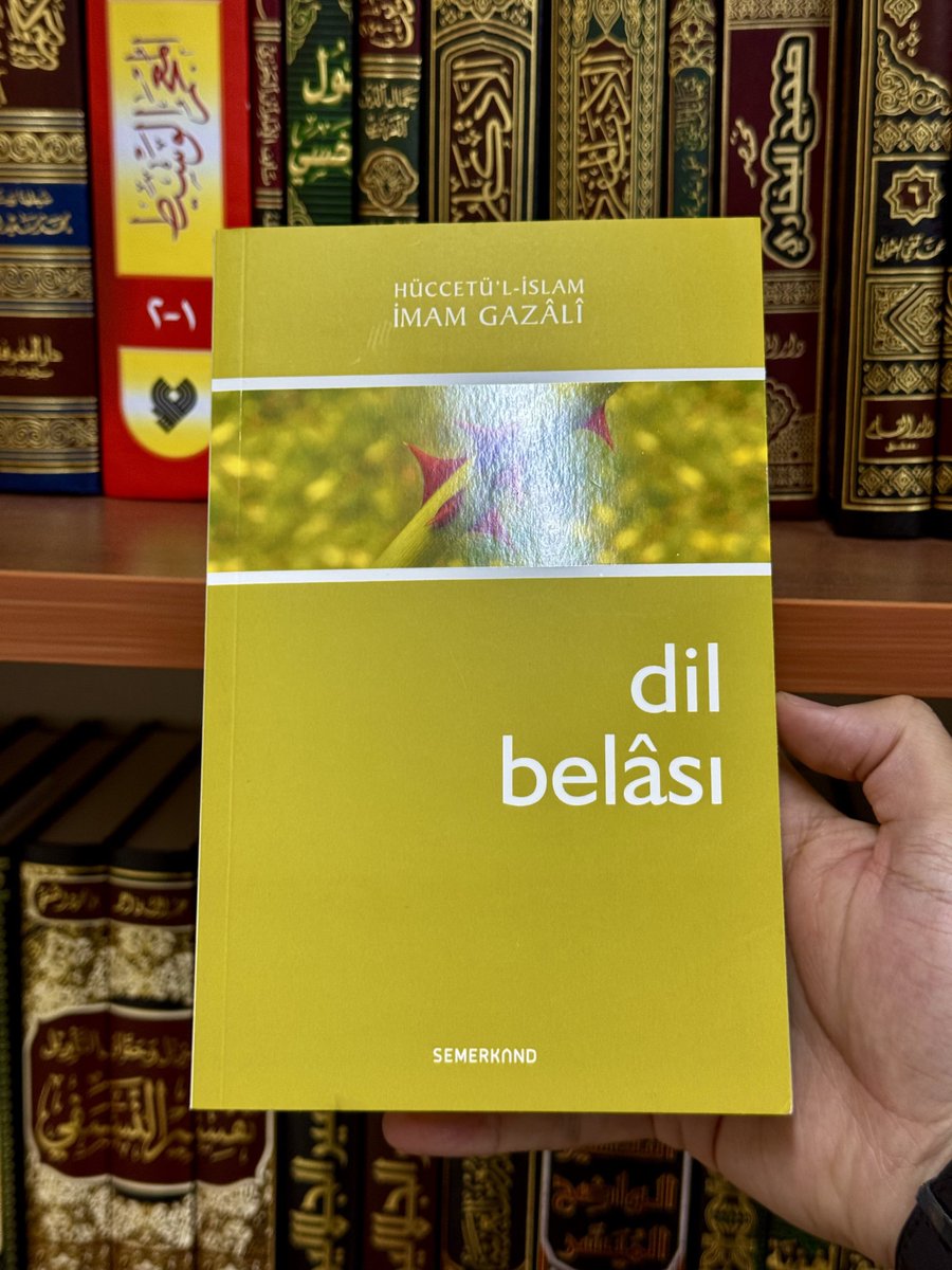nihaventkar's tweet photo. Bu eseri okuduktan sonra başkasının gıyabında konuşmayı bırakın, insanın kendi halinde bile konuşası gelmiyor.. https://t.co/65eGgAP0xK