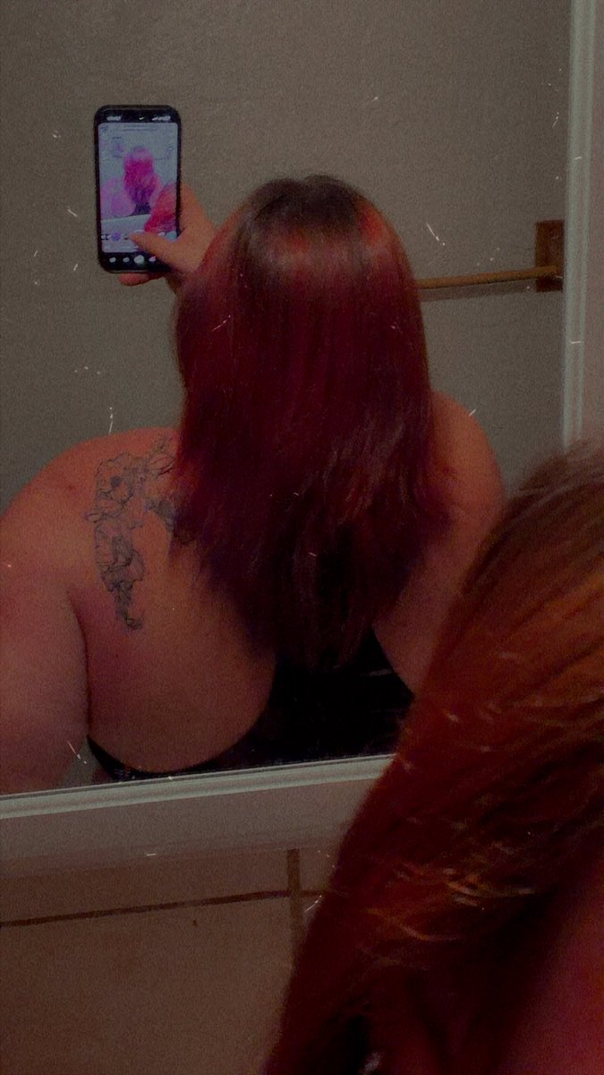 TheVeilofFae's tweet photo. I’ve recently gone back to being a ginger, but I feel like I need to add black tips for spooky season 👻🖤🎃 https://t.co/OkOErGtl9E