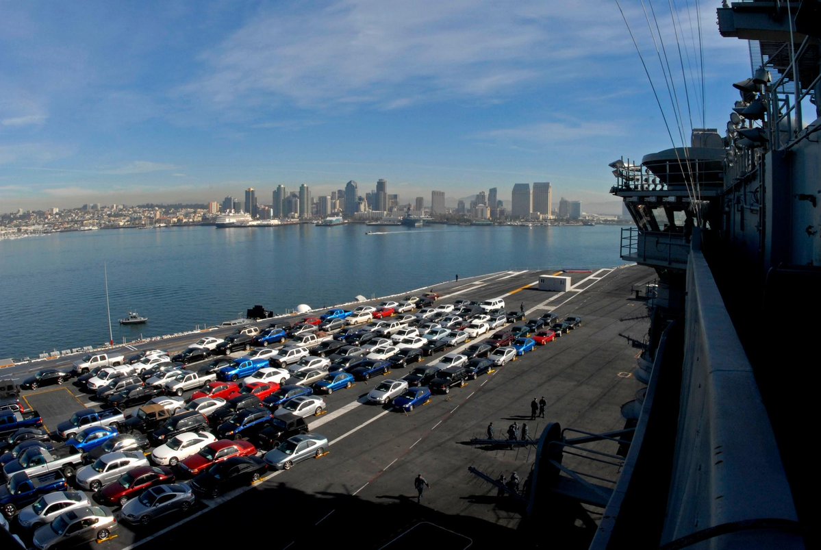 PASU_MATRIX's tweet photo. This happens when an aircraft carrier changes homeports. https://t.co/KQ3ocHWmrs