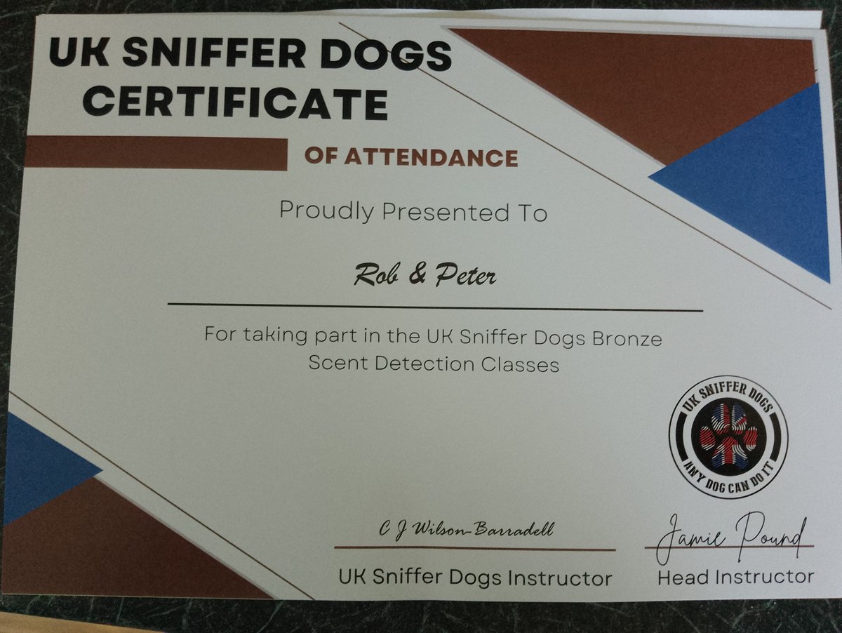 RMFrancis's tweet photo. We did it! Bronze level UK Sniffer Dog Training. 🐕‍🦺👃
Snidge Scrumpin' ay it https://t.co/036SIfEHa3
