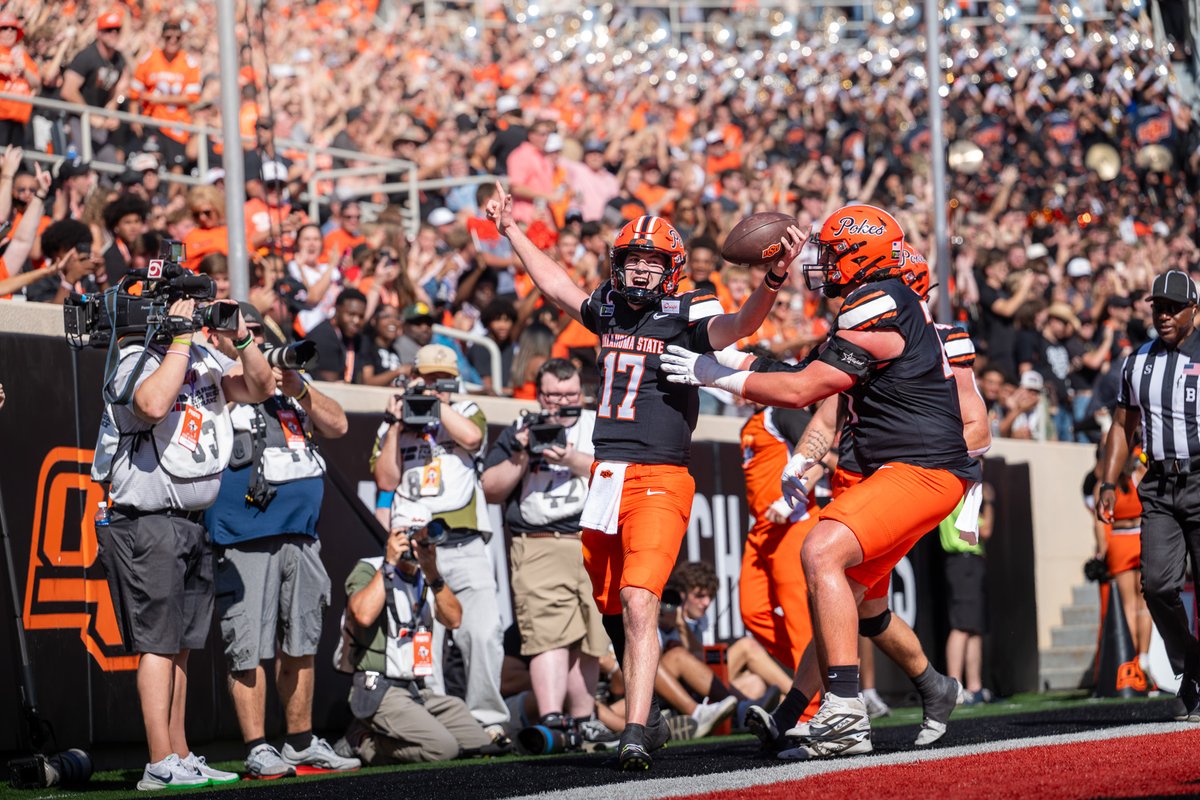 okstate's tweet photo. Bringing the #OrangePower. 

#okstate | #GoPokes https://t.co/x2KD0SREc3