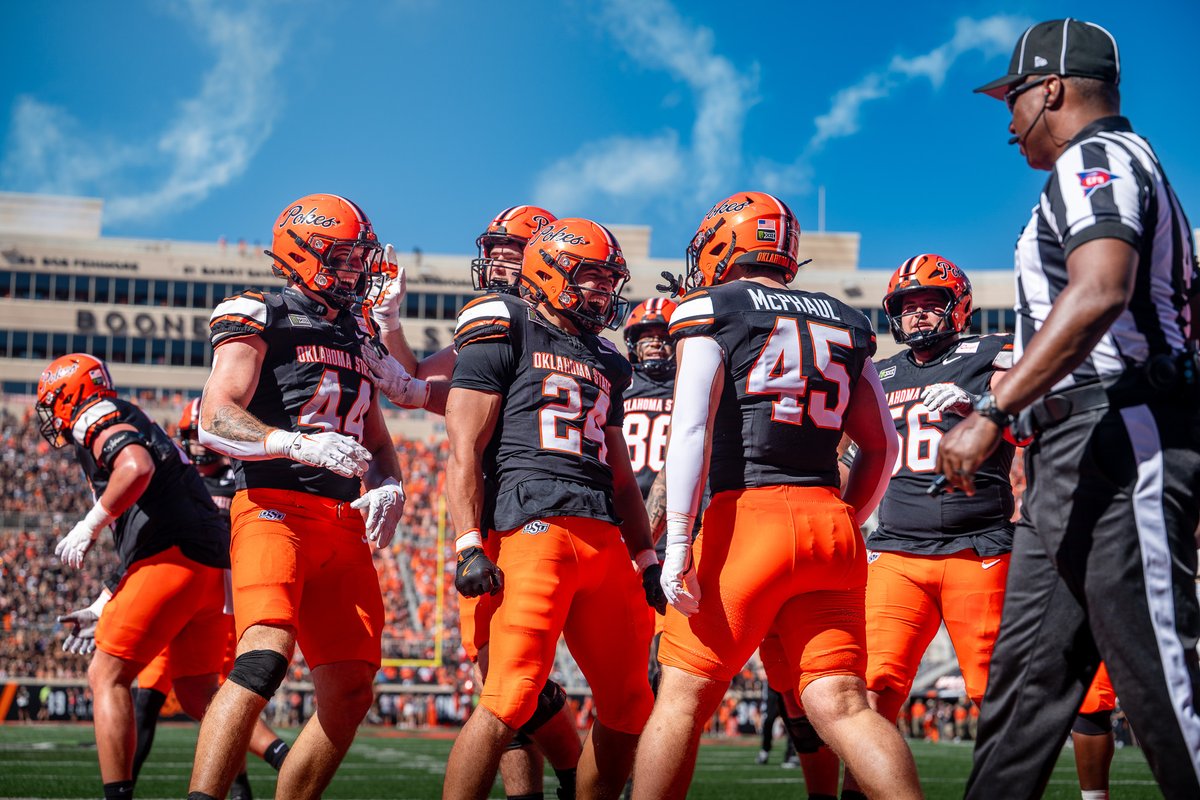 okstate's tweet photo. Bringing the #OrangePower. 

#okstate | #GoPokes https://t.co/x2KD0SREc3