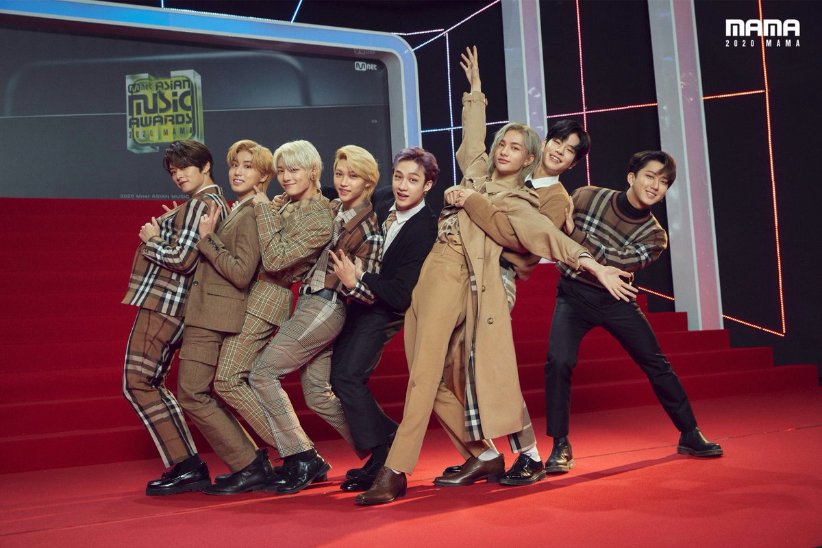Himalayan31's tweet photo. StrayKidsで1番小顔なのに1番背が高いリアル二次元はヒョンジンです

どんな服でもどんな髪型でも造形が整いすぎてて芸術になります

趣味は絵画とカメラ
不思議なオーラでファンを魅了するのに喋ると独特な喋り方(褒めてる)でオタクが透けて見えてきます https://t.co/9qaDtpJ9Sb