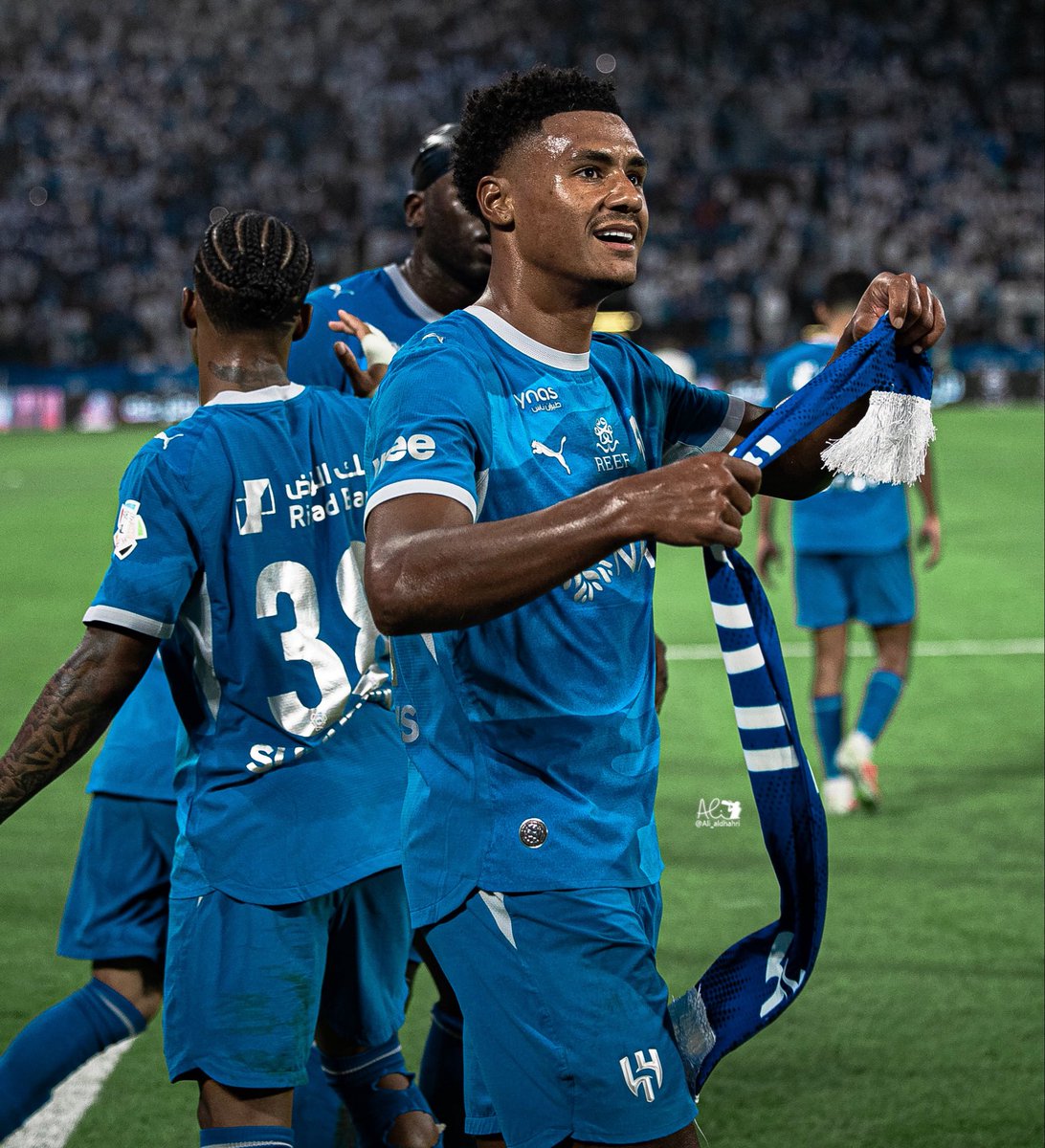 MnbrAlhilal's tweet photo. 📊 واتكينز يعادل رقم ميتروفيتش حيث تمكن من المساهمة في سبعة اهداف خلال اول خمس مباريات له في مسابقة دوري المحترفين. https://t.co/zhVCRIrMqW