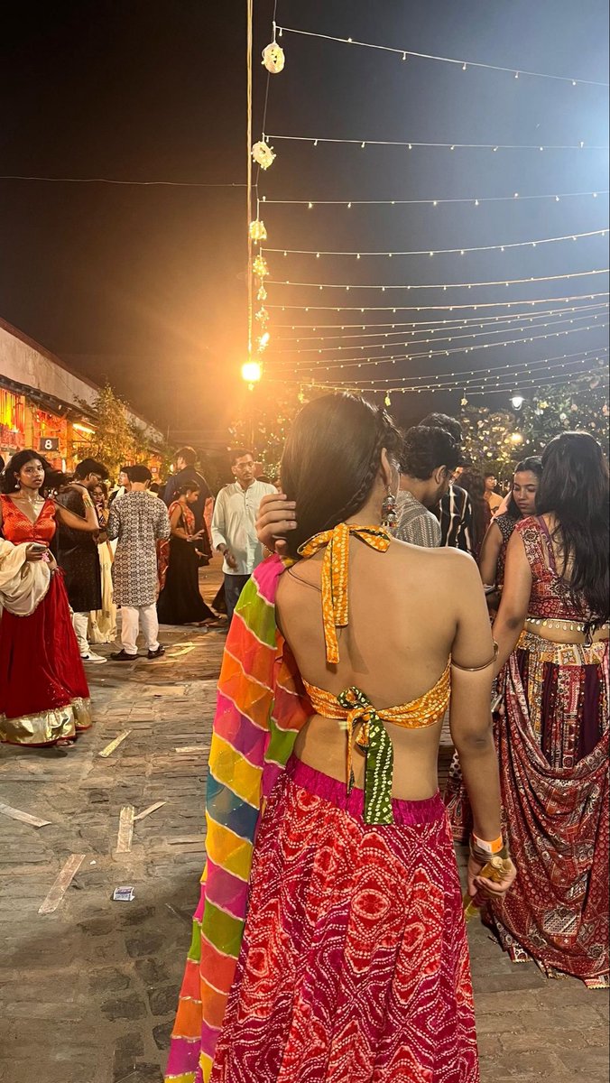 SriHariBhakt's tweet photo. From today onwards, you’ll see wh0res dressed half-naked on the streets, justifying their nudity in the name of Garba/Navratri.

Bitches, please wear proper clothes.

These days are meant for the aaradhana of Maa Amba.

The degeneracy in the name of Navratri needs to stop. https://t.co/wkdqzDCOSO