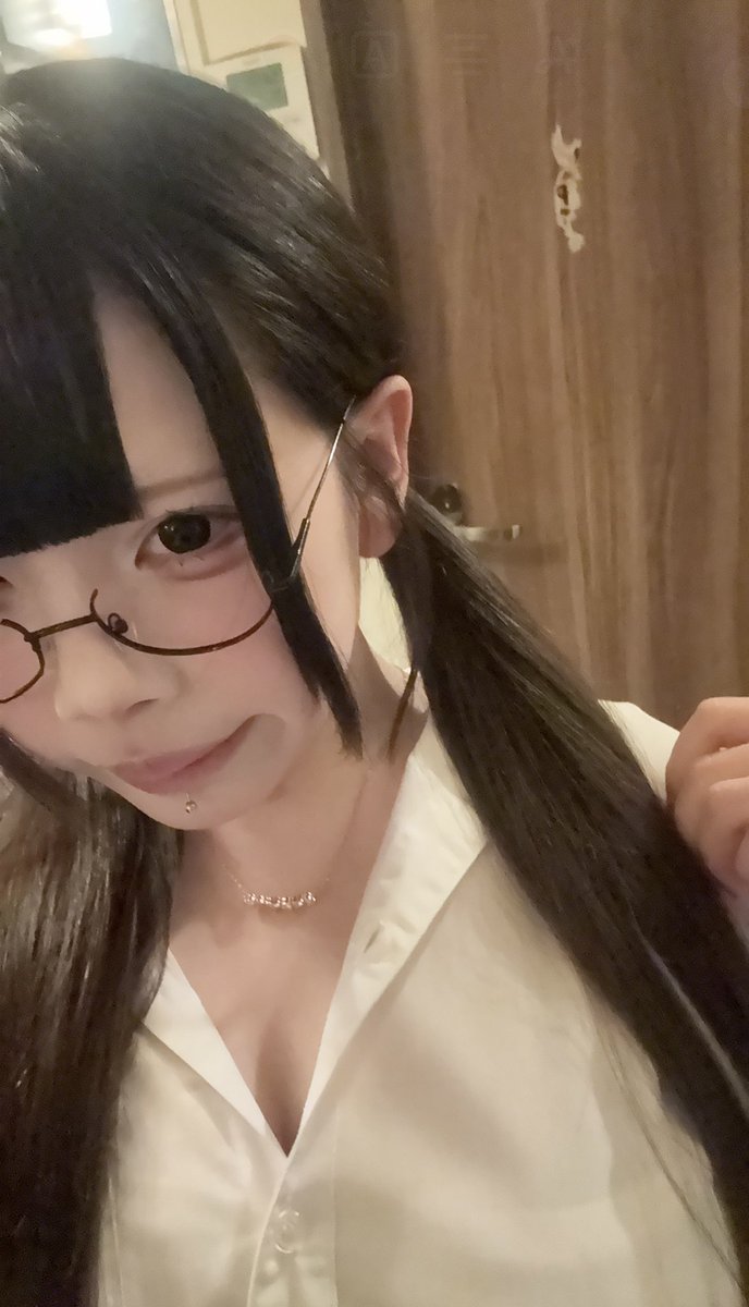 neu3_que's tweet photo. @0i1km 大阪宗右衛門町のミニュエットです♡𖥔
入ったばかりの新人なので良かったら応援してください( > <꧞)
飲み放題1h2200円です♩
PayPay可、喫煙可になります݁𖥔.
良かったらぜひ>  ̫<♩ https://t.co/4WGwehnPLY