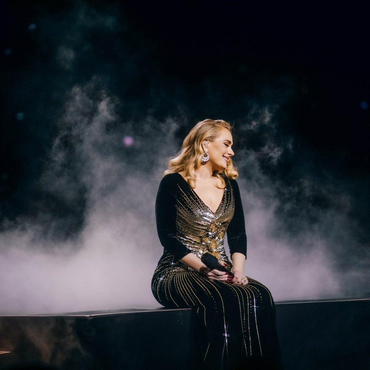 data_adele's tweet photo. “Love in the Dark” by @Adele is now certified 2x Platinum in the UK 🇬🇧 (1,200,000 units).

— Adele remains the 3rd highest certified female artist of all time in the country, with 50.45M units https://t.co/lUIdqVxqeS