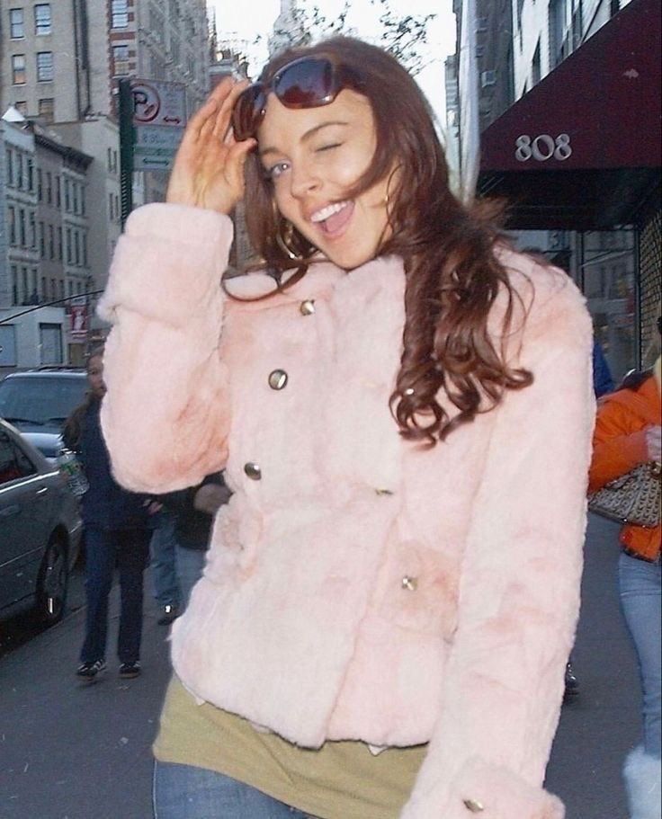 fawnsdolly's tweet photo. 2000s fall inspo ⋆🍂˚⟡˖ 🎀 https://t.co/B3b268dB8g