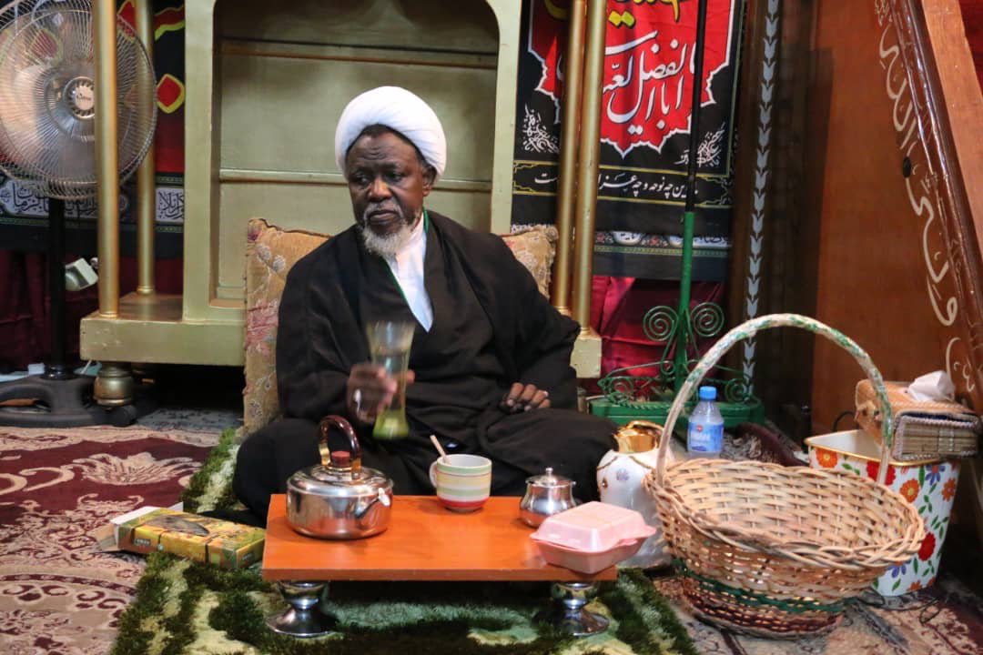 DNA_shadowx's tweet photo. به چه دلیل مردم ایران، باید هزینه طلبه های تانزانیایی و 
سومالی و نیجریه ای و افغانی را بدهند؟

ردیف بودجه جامعه المصطفی در ۱۴۰۵مبلغ ۱۹۰۰میلیارد تومان
این بغیر از وجوهات شرعی و حمایت از خانواده های آنهاست
چرا باید از ۱۳۰ کشور بیان ایران تا آخوندسازی صادر بشود؟
مگر مردم ما ایرانی نیستند؟
چرا حق نداریم بپرسیم در حال حاضر این هزینه وقت و بودجه ، چه دردی از مشکلات ما را حل میکند؟