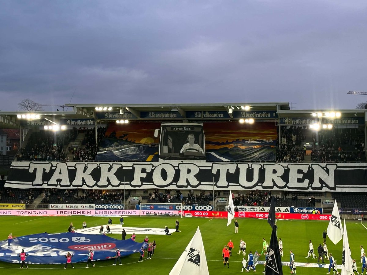 jkrodli's tweet photo. Noen tifoer betyr mer enn andre å lage.
Ingen tifo vil noen gang overgå denne 🫶🏻
Takk for turen Jan Kåre, du e en hedersmann!  ❤️ https://t.co/JySgHuqCe9