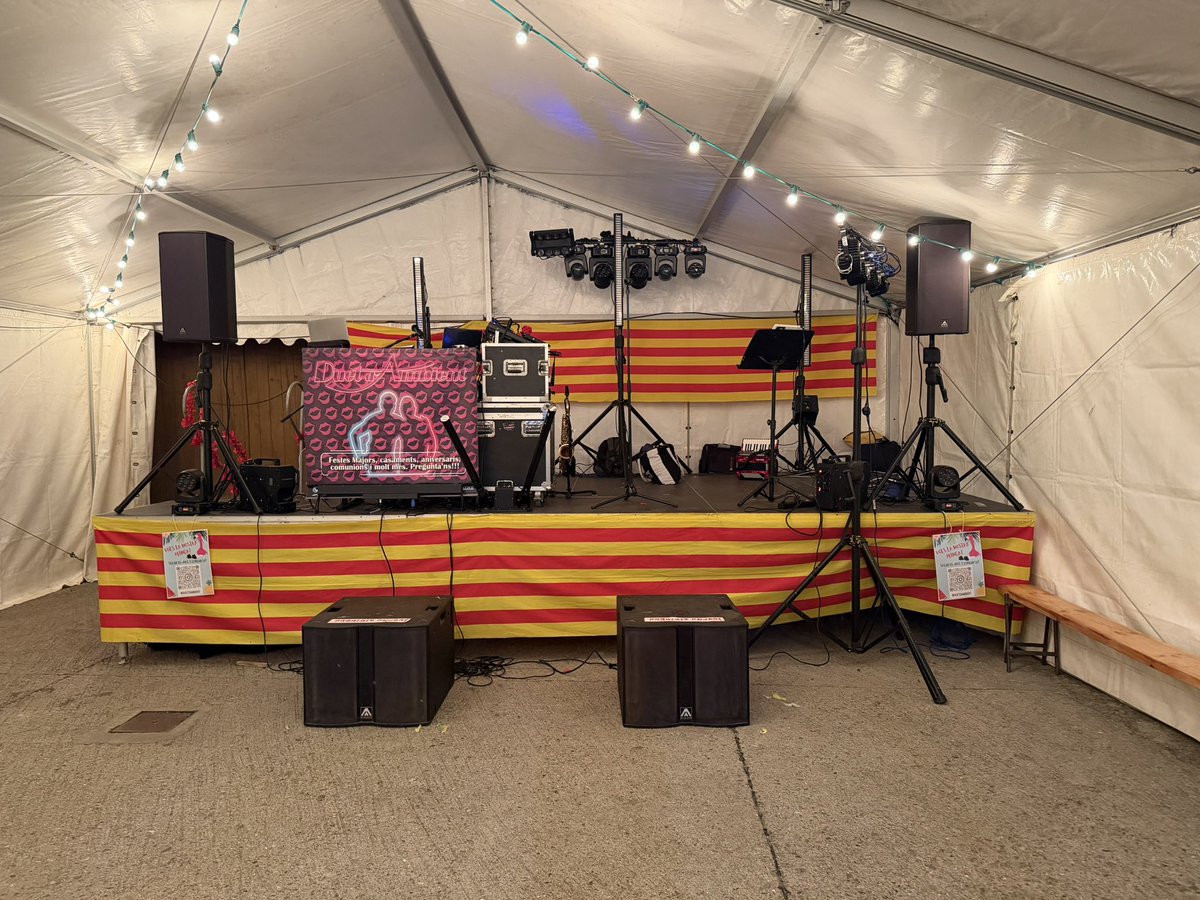 duetdambient's tweet photo. 🎉🔥 ESTAMARIU, JA HO TENIM TOT A PUNT! 🔥🎉

🏔️ Quin poble més bonic i espectacular! 😍 Ens encanta tornar-hi!

🎶 Ja ho tenim tot preparat! Primer, un bon sopar per agafar forces 🍽️ i després… FESTA GROSSA! 💃🕺

🕛 A LES 12 DE LA NIT COMENCEM! https://t.co/ccDoC5FvFZ