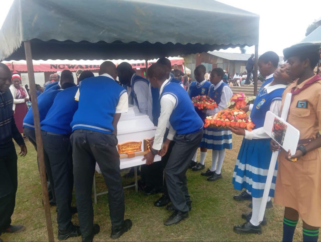 Kibet_bull's tweet photo. Joy Wangui from Molo who was killed by her boyfriend was laid to rest today. https://t.co/mzU9S4Df0f