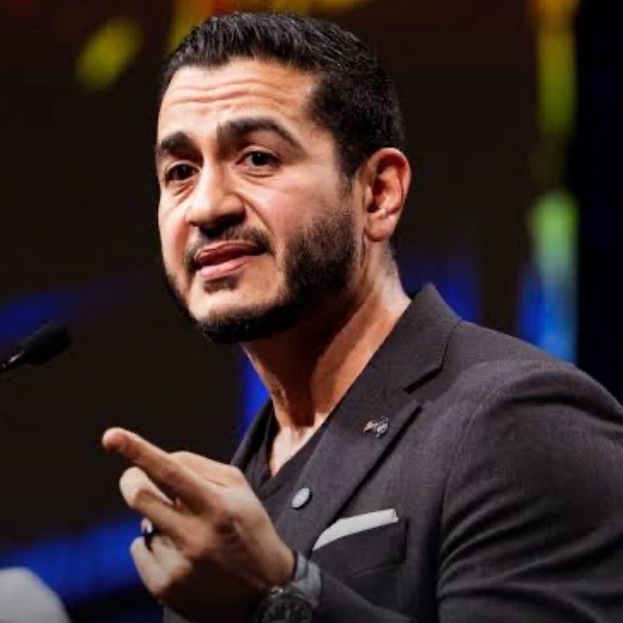 JayTC53's tweet photo. 🚨 Did you know Abdul El-Sayed was born in Michigan in 1984 to two Egyptian immigrant parents who were not U.S. citizens at the time?

Making Abdul El-Sayed an anchor baby. 

His mother has worked for IARA-USA who funneled money to Osama bin Laden. His sister wishes to globalize the intifada and calls America a "colonizer". 

Abdul refuses to condemn any Islamic terrorism. He has properties in Egypt and the U.A.E. Abdul is another reason birthright citizenship needs to end. 

He gets gifted citizenship off of a loophole then spends all his time trying to destroy the United States from within. 

Just who exactly is Abdul El-Sayed? Has anyone actually asked?