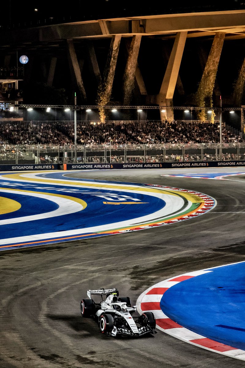 ValtteriBottas's tweet photo. Saturday 🇸🇬 

Tomorrow is a new day 🏁 https://t.co/ap8HqmAgs3