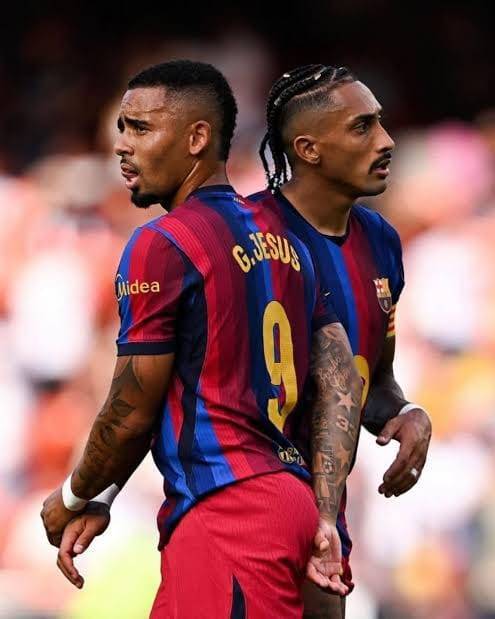 BarcaTimes's tweet photo. 🚨🎙️| Gabriel Jesus: "I hope Raphinha recovers quickly because the team MISSES him." #fcblive 🇧🇷 https://t.co/5qSI7DMJuT