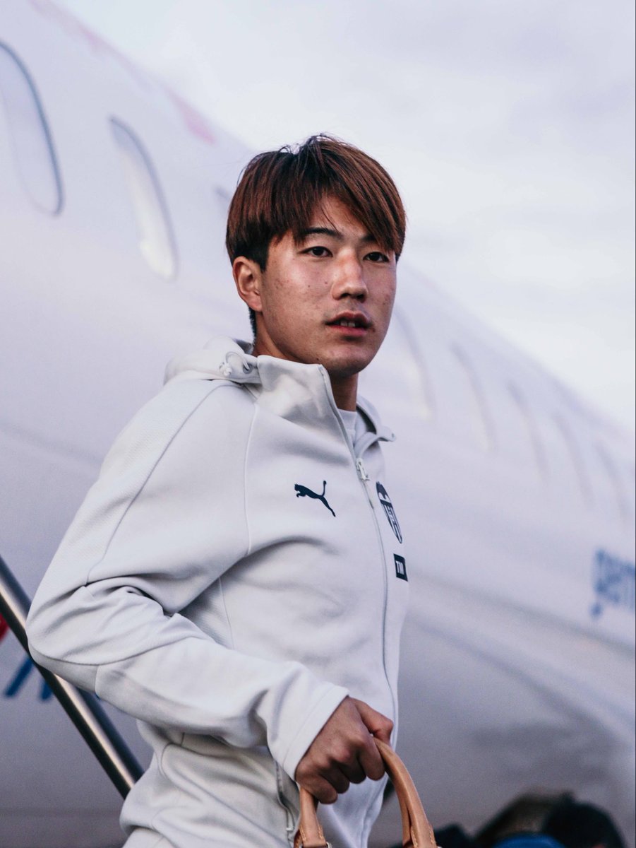 valenciacf_en's tweet photo. ✈️ Made it to Santander. 

Tomorrow: #RacingValencia https://t.co/xj2cwYZDSp