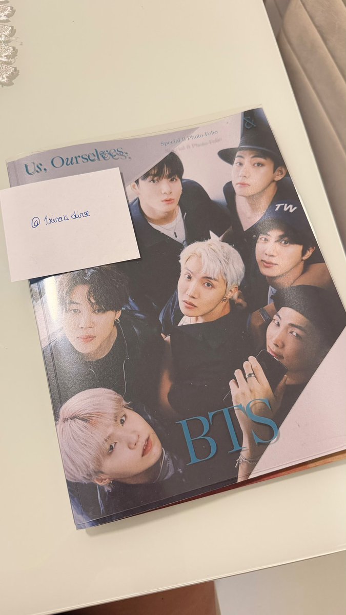 triviadive's tweet photo. VENDA/VENDO 💗

photofolio foufou ot7 seokjin sem photocards

— R$100 seokjin + frete
— R$95 ot7  + frete
*sem a polaroid do seokjin 
— tenho + de 120 feedbacks 

rt pfvr? 🥹🙏🏼 https://t.co/11AAXcfHe7