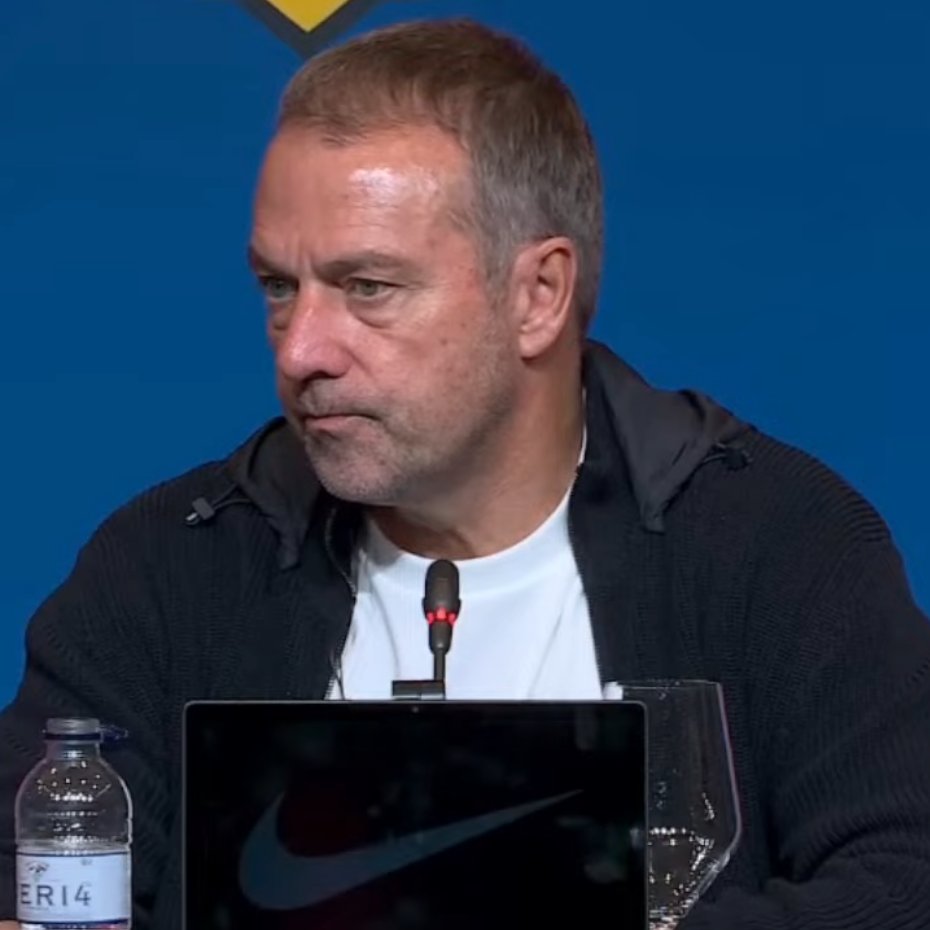 TouchlineX's tweet photo. 🚨🗣️ 𝗡𝗘𝗪: Hansi Flick on why Lamine Yamal played full 90 minutes vs. Getafe: 

"I asked Lamine Yamal if we should change him, and he said to me: 'NO!"  

"That's just Lamine... He wants to stay on the pitch. He LOVES to play."  

"Sometimes we have to manage the load, but I'm really happy with Lamine's attitude. Between matches he has treatments and he recovers well."