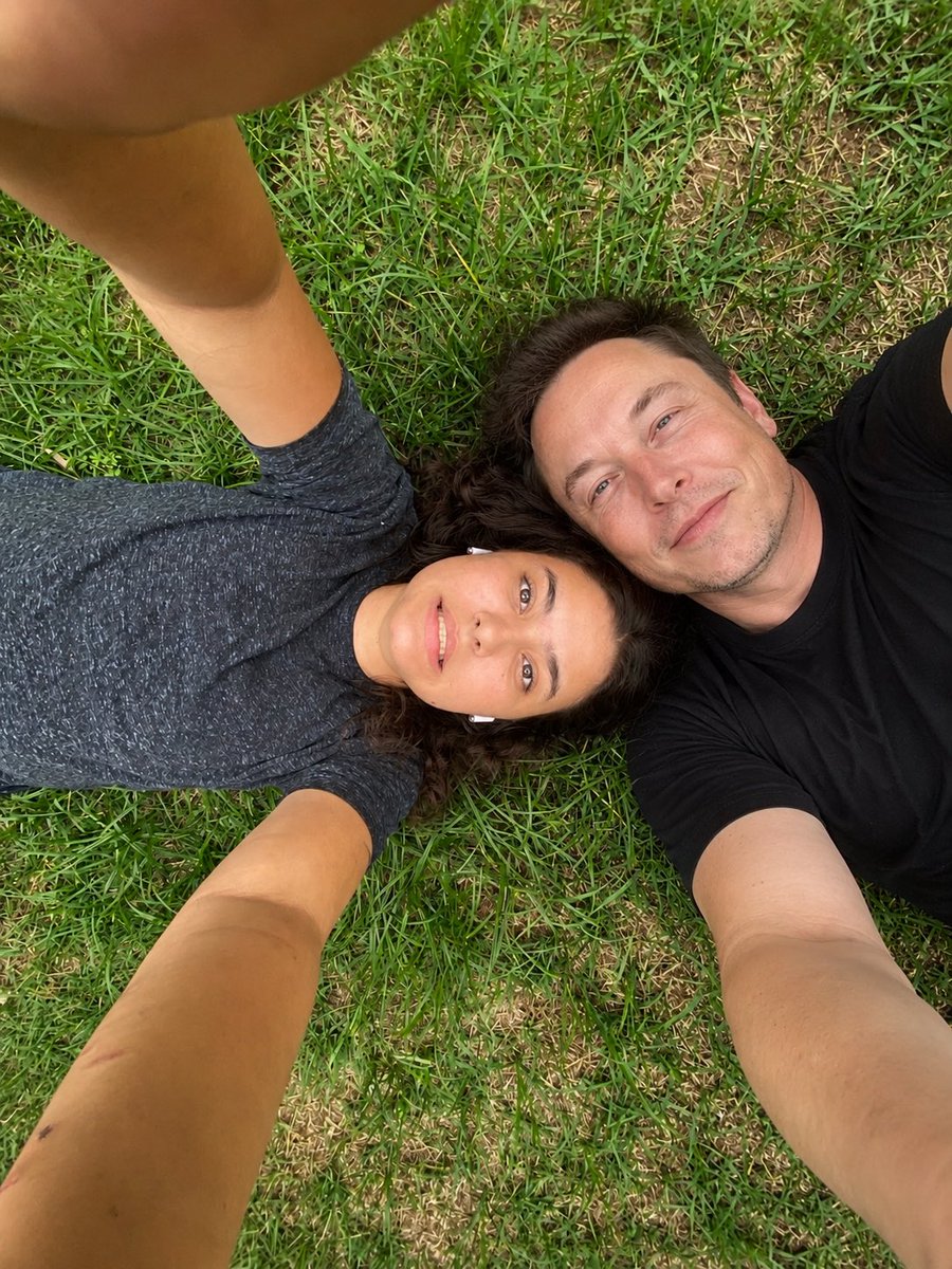 Maribarbies's tweet photo. You can say two words for him, what do you say ? @elonmusk https://t.co/LJCAIbAV5m