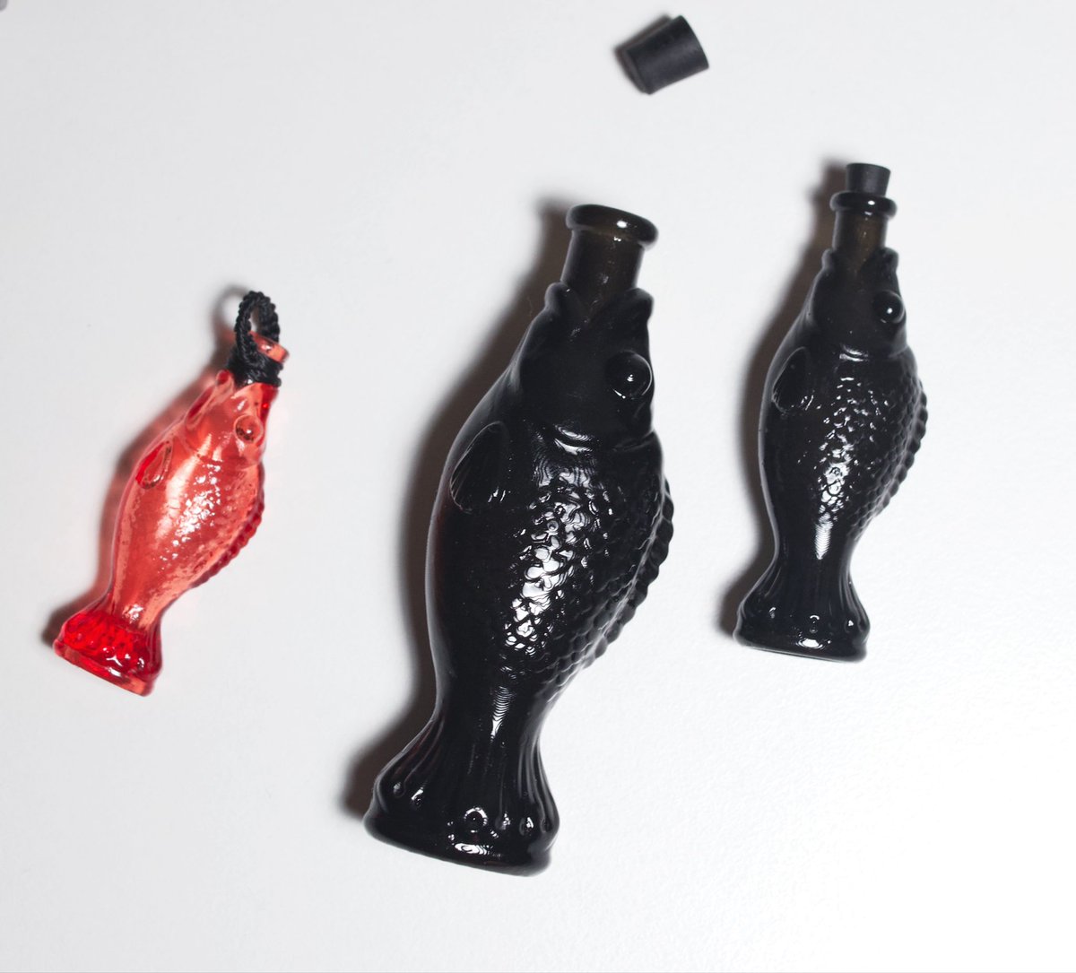 zeligenart's tweet photo. I’ve finally started sharing more of my 3D models on Cults3D! 😁

An armchair, a chair, fish-shaped bottles, and a coffin bag. More designs coming soon!

Find them here 💜
https://t.co/SH5R2eXAmV

#3DPrinting #3DModeling https://t.co/RQUEzaAlJR