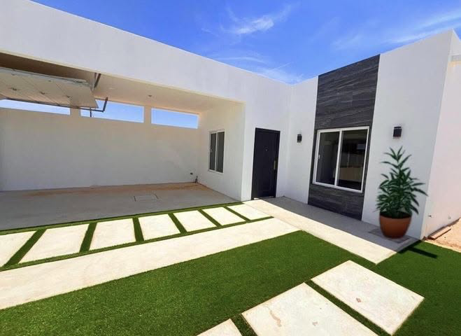 RPrealtor2024's tweet photo. MODERN BUILT HOME 2BD/BA HOME WITH FINE FINSHING READY FOR YOUR PERSONAL TOUCH ONLY 10 MIN FROM THE BEACH $135K USD! #luxurioushomes #puertopenasco #mexico #rockypoint #beachhomes #realtors #remax 
Jonathan Ferniza 
📧jfpremiergroup@gmail.com 
🇲🇽638-104-1064 https://t.co/aHoSHQAmAX