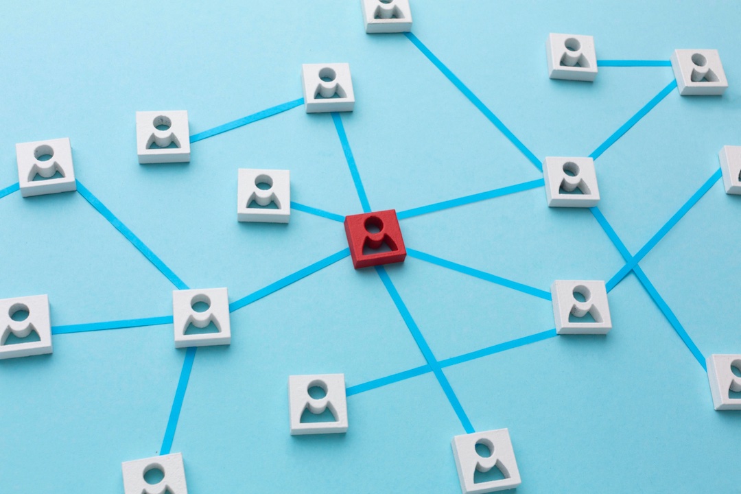 SigiOsagie's tweet photo. “Great product managers always leverage the power of human-2-human dynamics across their stakeholder communities.
That’s how they steer their product success through the org. with finesse and flair.”
> https://t.co/ShN0z5FIZ4
#stakeholdermanagement #productmanagement #prodmgmt https://t.co/tBDBUsF2Ry