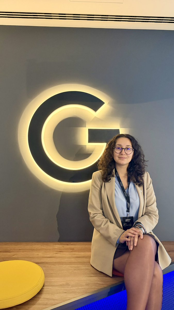 halekmc's tweet photo. bugün günlerden Google İstanbul ofisi ✨👩‍💻 https://t.co/lHziXJa0XN