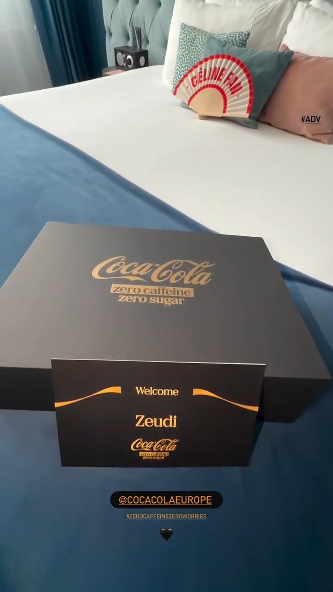 zdkins's tweet photo. @zeudidipalma in Paris for Celine Dion concert, courtesy of @CocaColaIT @CocaCola! ✨🎙️🇫🇷

#ZeroCaffeineZeroWorries 

https://t.co/tEOWe4DmI3 #zeudiners https://t.co/MGkSWd2S27