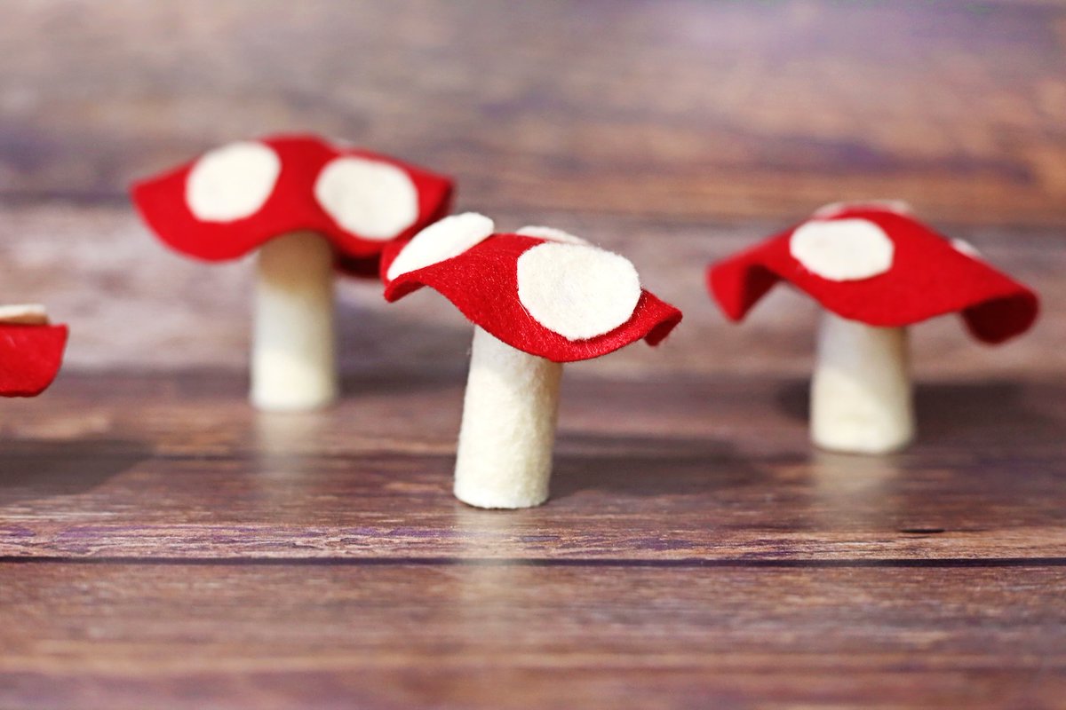 modpodgerocks's tweet photo. Easy Felt Mushroom Craft That Skips the Sewing (Yes, Please!)
https://t.co/7FO50Svzvj https://t.co/wlVxnvQ22h