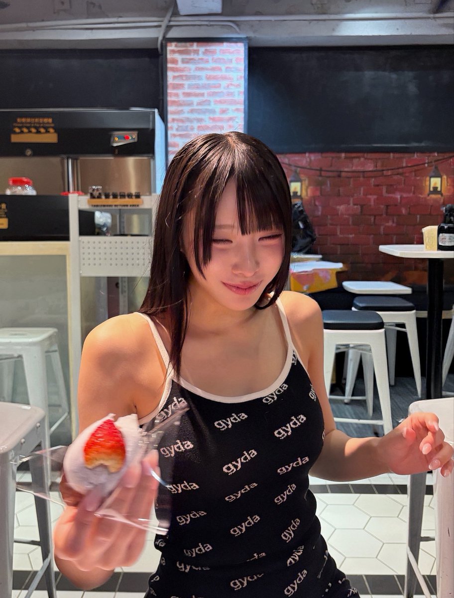 nanami_rio07's tweet photo. おはよ🍓♡ https://t.co/nNfrB9kUeu