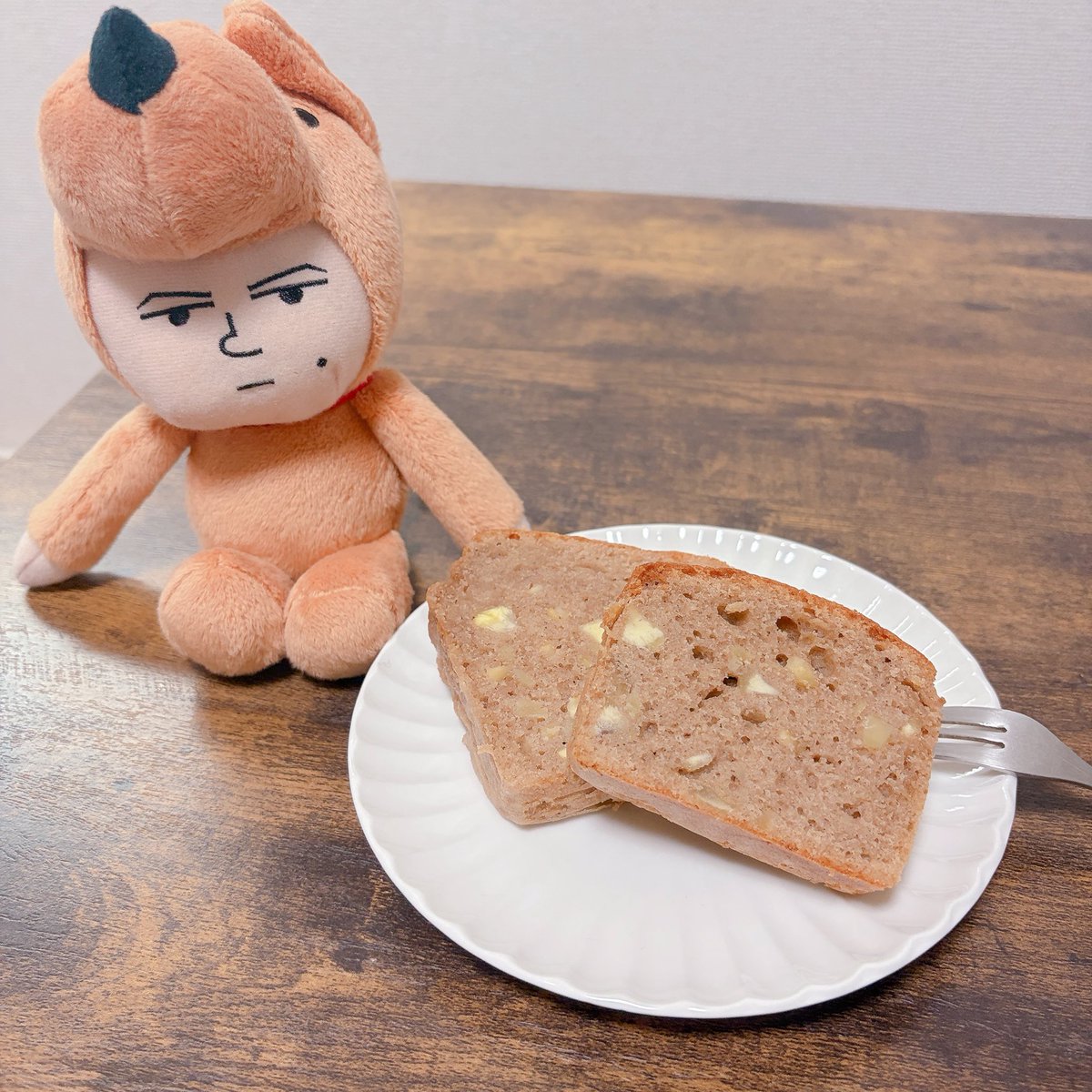 10_sugi_11's tweet photo. いただいた栗で栗パウンドケーキを作った🌰 https://t.co/NsKmM7iQVQ