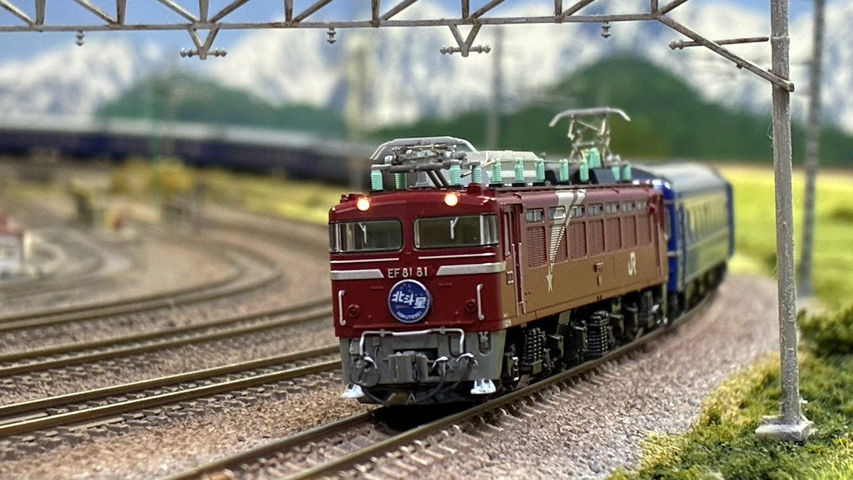 Re_Color_train's tweet photo. 【東京・本店4階】昨日ご来店のお客様⑥

EF81-81牽引 寝台特急北斗星

※ 3,4番線使用

#リカラー #Re_Color #鉄道模型 #ｎゲージ  #レンタルレイアウト https://t.co/98lvgukC2Z
