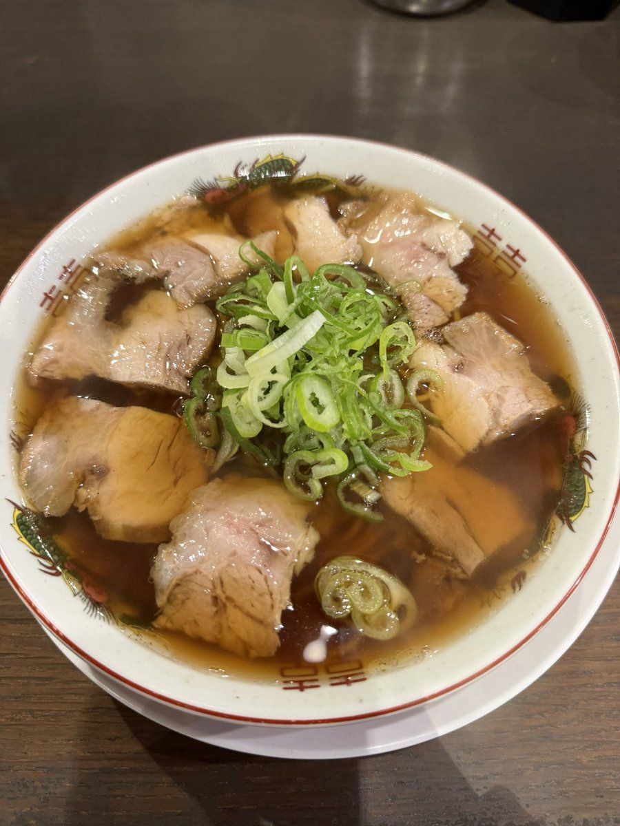 jagariko226's tweet photo. 久しぶりの😏
野球観戦後の🍜は外せない。。

#商人ラーメン部 https://t.co/MoJrUg88sL