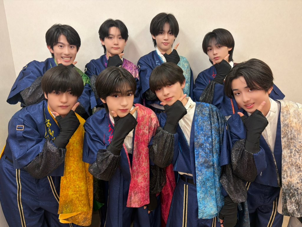 iiondo_official's tweet photo. /／
🔸本日開催🔸
iiONDO 1st シングル『はつ恋ONDO』発売記念
リリースイベント＠ららぽーと豊洲
\＼

リリースイベント当日！
久しぶりの東京です🗼お近くの方はぜひお越しください！

📣📣📣
本日の撮影はオーバーチュアが流れ始めてから可能となっております📸
スマホをご準備の上、音楽が流れ始めるまでお待ちください！

🗓️10月11日(日) 15:00〜 ミニライブ
📍【東京】アーバンドック ららぽーと豊洲 1F 屋外メインステージ【屋外】

🔗https://t.co/ln6DqkXFzZ

#iiONDO
#はつ恋ONDOの秋が来た
#EBiDAN