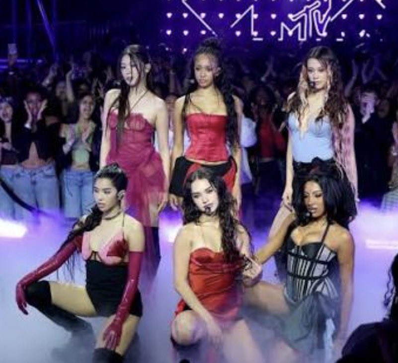 whotfiscletus_'s tweet photo. little did we know that when they said they were teasing something special with their outfits, they meant ot4… https://t.co/tzISrjzbvM