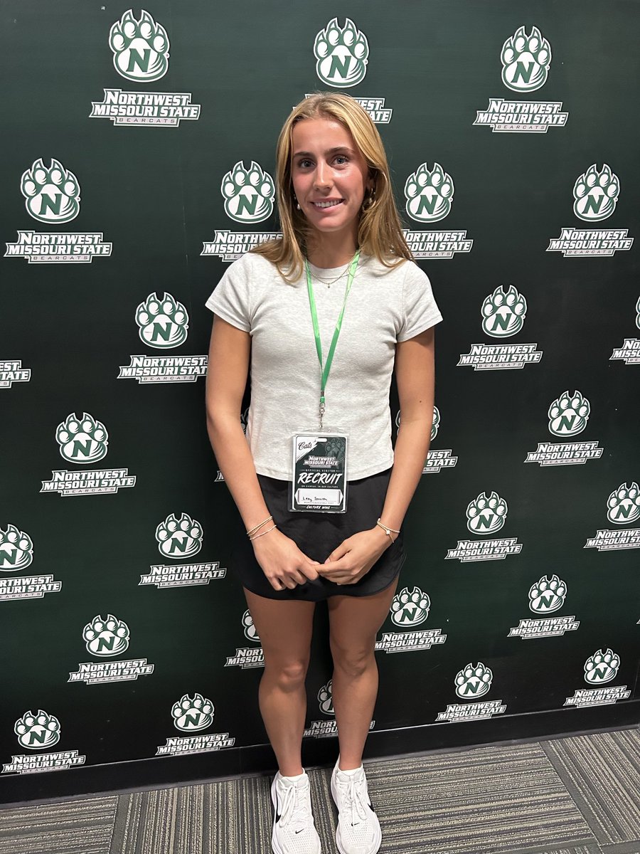 LexySmith_ball's tweet photo. Enjoyed another visit with @nwbearcatwbb!  Had a great time visiting more with the coaches and players!! @coachDTuck @nw_ameyer https://t.co/zVb7azDBLW