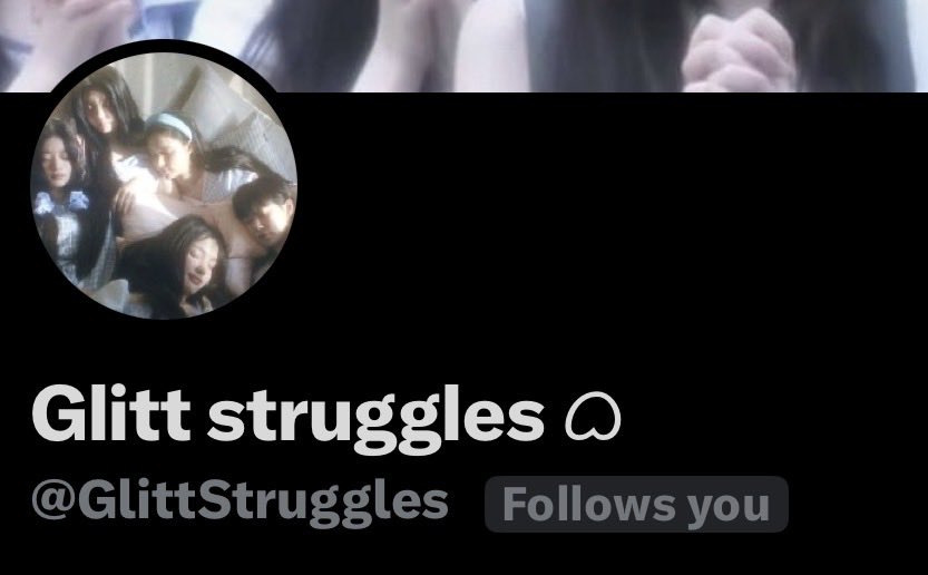 bubbleshinez's tweet photo. @ GLLIT OOMFS‼️‼️‼️
there is now a Gllit Struggles account (@GlittStruggles), so if you see a struggling gllit, feel free to @ / glittstruggles. make sure not to struggle OOMFS👍 https://t.co/MlC8wnfZLu
